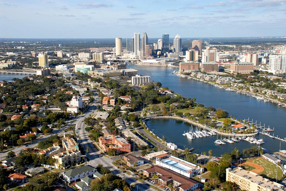 Tampa Bay real estate investors connecting with participating hard money lenders